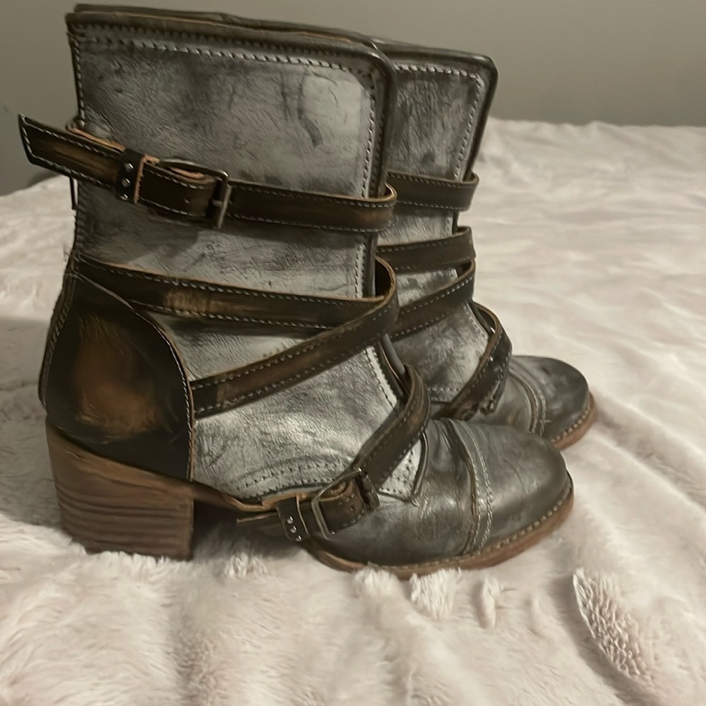 FREEBIRD CHARCOAL AND BROWN LEATHER BOOTS